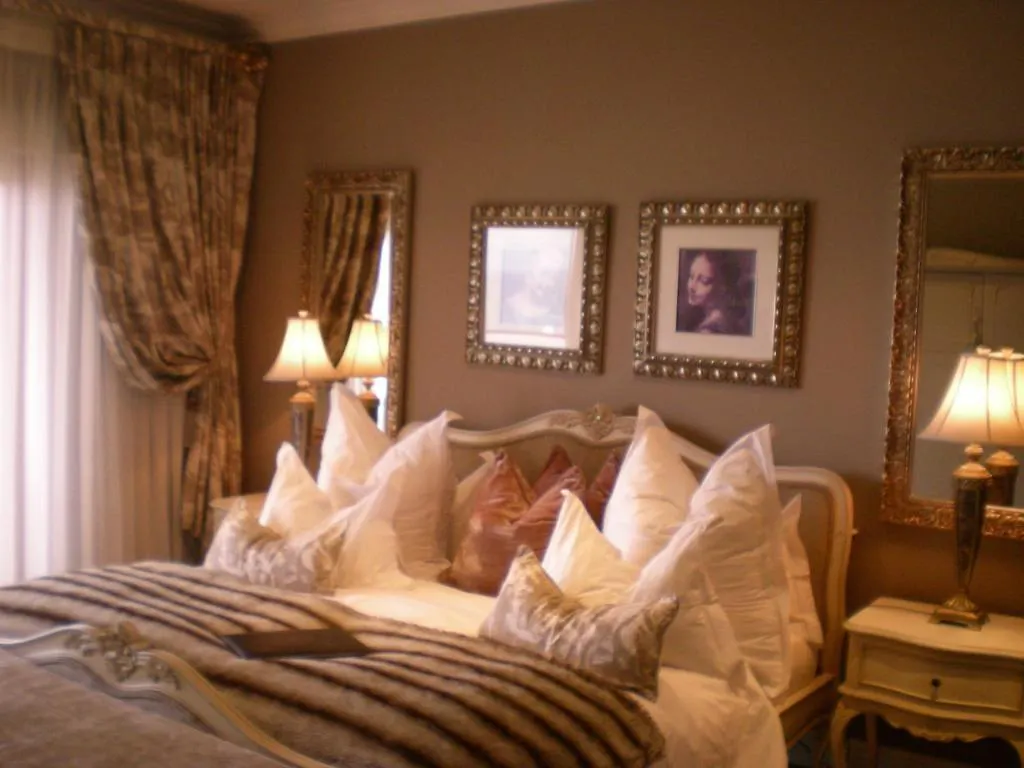 Mt Bijoux Preferred Accommodation Bloubergstrand Bed & Breakfast